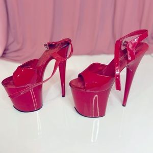 Dancer platform heel